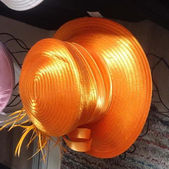 Hat - Picture 2 of 3